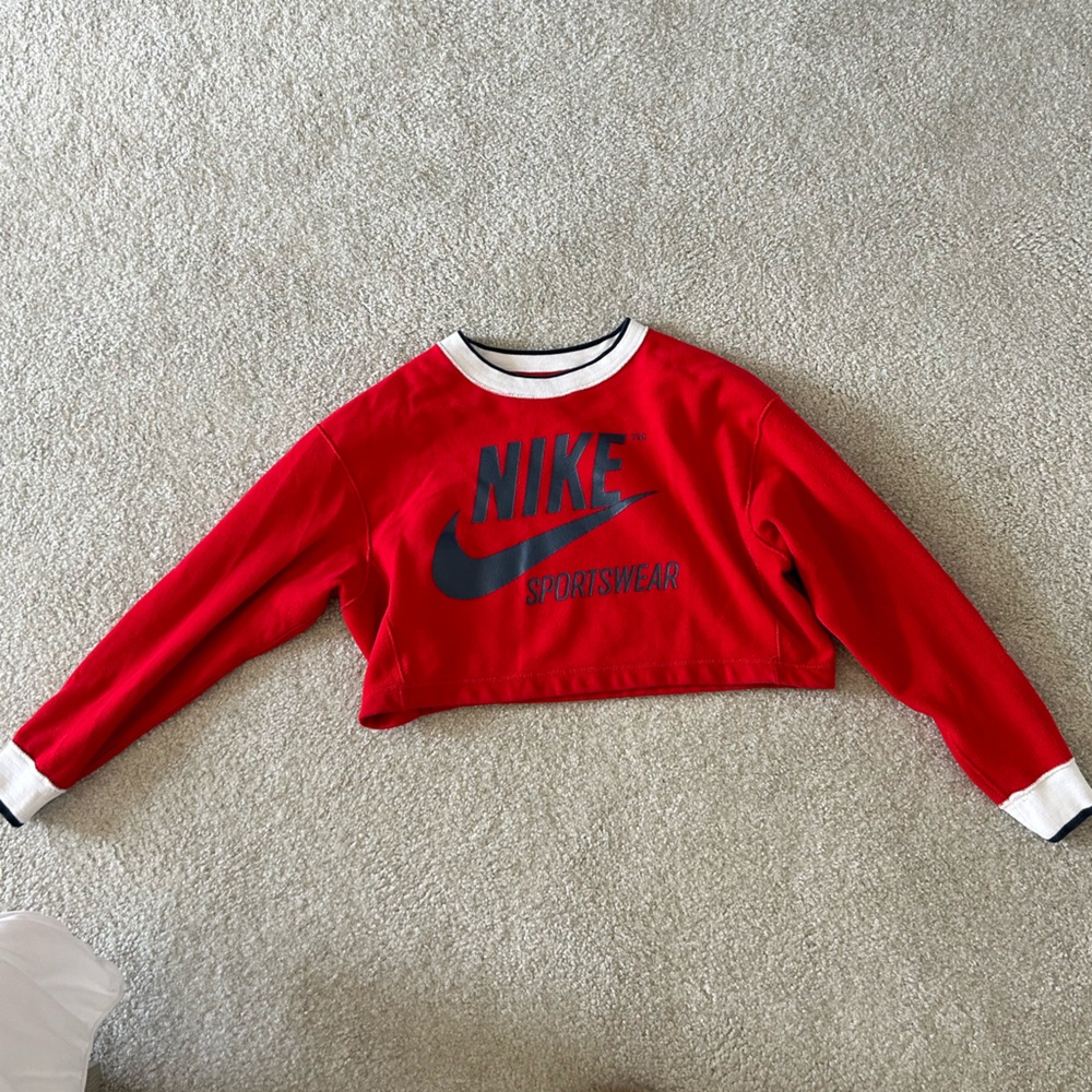 Nike cropped reversible long sleeve sweatshirt